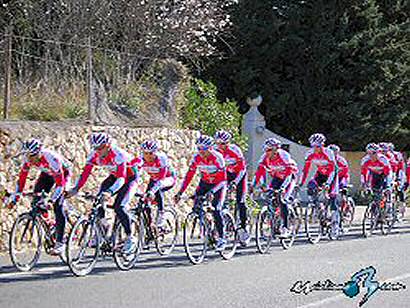 Andalucía CajaSur, preparado para disputar la Vuelta al País Vasco