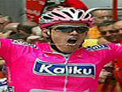 Andoni Aranga vence en la segunda etapa de la Vuelta a Asturias y Konyshev sigue líder