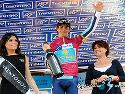 Kloeden gana la crono inicial y se convierte en el primer líder del Giro del Trentino (Clasif.)