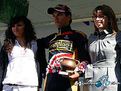 Volta a Galicia: Arturo Mora gana al sprint la tercera etapa y Enrique Salgueiro continúa líder