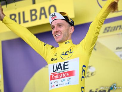 Adam Yates llevará los galones del UAE en el Tour de los Emiratos