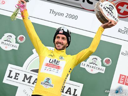Tour de Romandía: Adam Yates asalta el liderato ganando la etapa reina