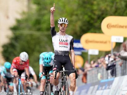 Alessandro Covi se impone con autoridad en la primera etapa y lidera el Giro de los Abruzos