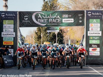 Rabensteiner-Porro y Wüst-Van Doorn, cerca de ganar Andalucía Bike Race a falta de la crono final