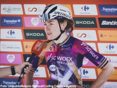 La Vuelta Femenina: Van Der Breggen: "Es una victoria muy bonita"