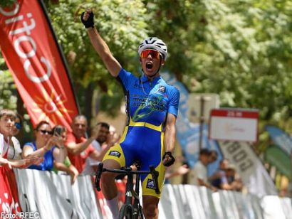 Benjamín Noval se exhibe en solitario y logra el doblete en el Campeonato de España Júnior