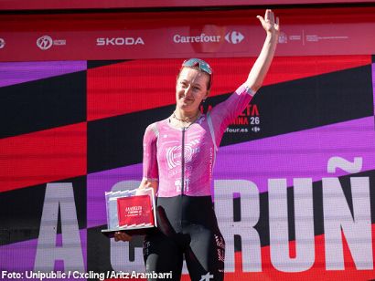 La Vuelta Femenina: C�drine Kerbaol: "Es una locura, hemos pasado de estar muy mal a la cima"