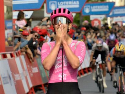 C�drine Kerbaol sorprende en A Coru�a y Koch conserva el liderato de La Vuelta Femenina