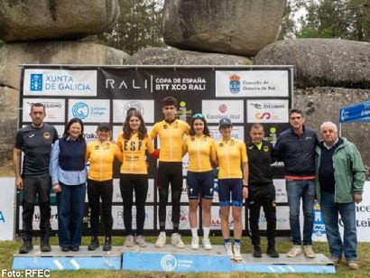 Alejandro Garc�a y Est�baliz Sagardoy ganan el G. P. Internacional XCO Penas de Rodas