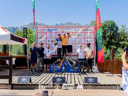 Nacho Ballester y Kira Zamora ganan el DH Rinc�n del Cielo; Zamora y Quinteiro conquistan la Copa de Espa�a de Descenso