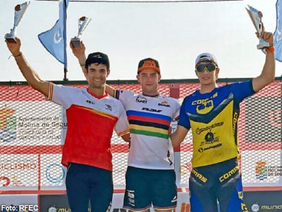 Julen Senz de Ormijana y Laia Esqus conquistan la Copa de Espaa de Trial en Molina de Segura
