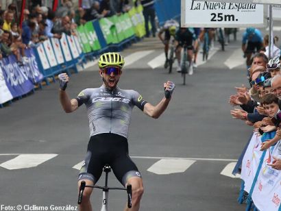 Vuelta a Asturias: Damien Howson, primer líder de La Vueltina