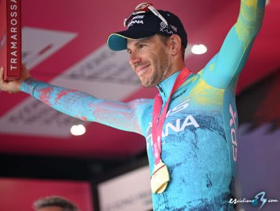 Davide Ballerini gana en N�poles y Afonso Eul�lio sigue l�der del Giro de Italia