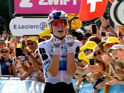 Demi Vollering gana en Niza y arrebata el maillot amarillo a Niewiadoma en el Tour de Francia Femenino