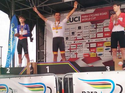 Eduardo Santas conquista el oro en la CRI C3 de la Copa de las Naciones de Ciclismo Paralímpico en Ostende