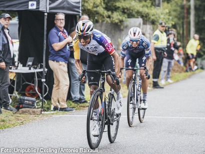 Vuelta a Espaa: Egan Bernal gana la 16 etapa, neutralizada a 8 km de meta