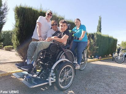Un estudio demuestra los beneficios de la bicicleta adaptada en niños y jóvenes con grandes discapacidades