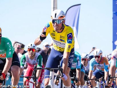 Ethan Vernon repite triunfo en la 2� etapa y refuerza su liderato en el R�gion Pays de la Loire Tour