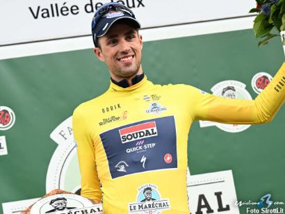 Tour de Romandía: Ethan Vernon gana la primera etapa y es el nuevo líder