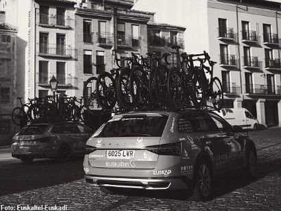 Euskaltel-Euskadi sufre el robo de un vehículo y todas sus bicicletas en el Tour de Eslovenia