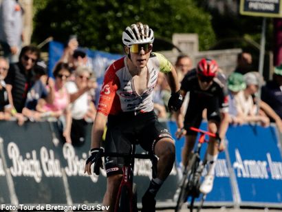 Felix Orn-Kristoff gana en Landévant y se enfunda el maillot de líder del Tour de Bretaña