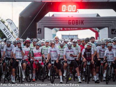 La Gran Fondo Alberto Contador re�ne a cerca de 2.000 ciclistas en una jornada marcada por la lluvia
