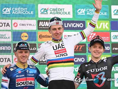 Tadej Pogacar firma su quinta victoria consecutiva en Il Lombarda y entra en la historia