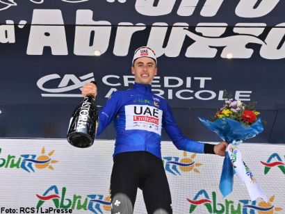 Giro de los Abruzos: Jan Christen asume el liderato ganando la segunda etapa