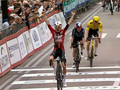 Jarno Widar se impone en los Tres Valles Varesinos y estrena su palmar�s profesional