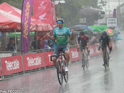 Vuelta a Costa Rica: Huertas se impone bajo el diluvio en Gupiles y Ledezma mantiene el liderato