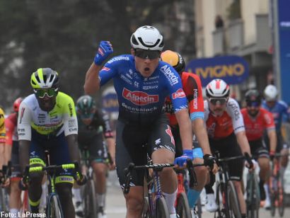 Tirreno-Adriático: Jasper Philipsen se impone en la tercera etapa, Filippo Ganna sigue de azul