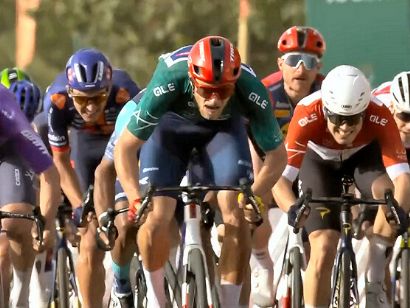 Jonathan Milan repite victoria y afianza su liderato en el AlUla Tour