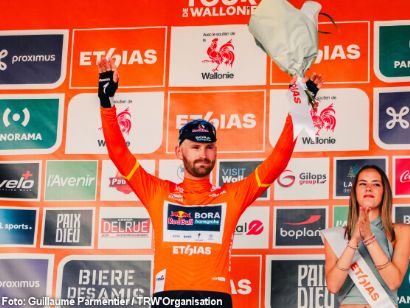 Jordi Meeus impone su punta de velocidad en Lobbes y es el primer l�der del Tour de Valonia