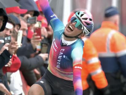 Niewiadoma puede con Vollering y Longo Borghini en la Flecha Valona Femenina
