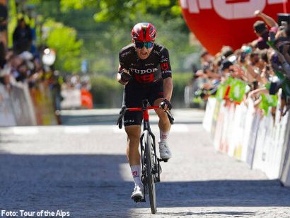 Lennart Jasch firma una exhibici�n en Trento y Pellizzari mantiene el liderato del Tour de los Alpes