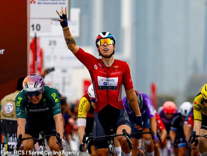 Lorena Wiebes firma su tercer triunfo consecutivo y refuerza su liderato en el UAE Tour Femenino