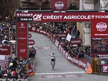 Strade Bianche: Lotte Kopecky: "Ataqué en el momento correcto"
