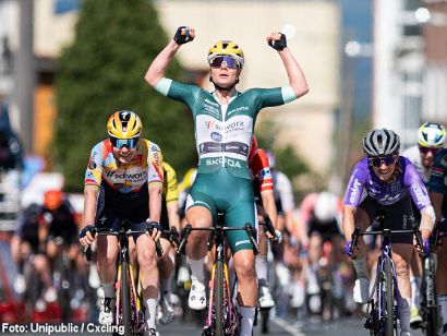 Lotte Kopecky gana la cuarta etapa y se viste de rojo en La Vuelta Femenina