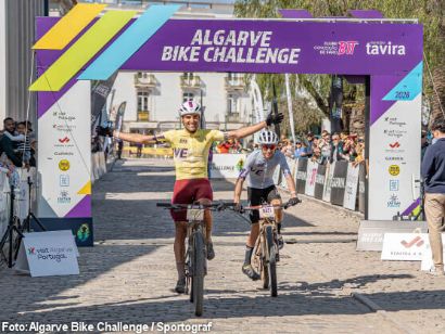 V�ctor Grande y Nicky Healy dominan la Algarve Bike Challenge 2026