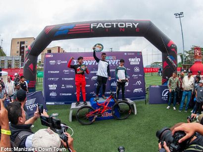 Camilo S�nchez Salazar conquista el Manizales Down Town ante m�s de 10.000 espectadores