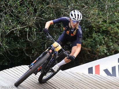 Marta Cano brilla con un sexto puesto en el Europeo de XCO dominado por Suiza