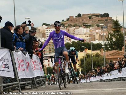 Michael Matthews impone su ley en el GP Castell�n-Ruta de la Cer�mica por segunda vez