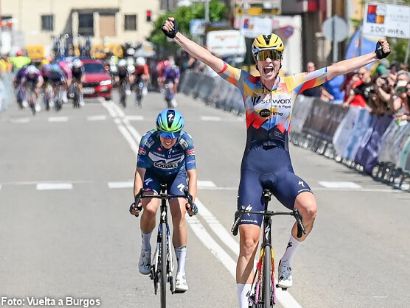 Bredewold bate a Mireia Benito en Medina de Pomar y Wiebes sigue l�der de la Vuelta a Burgos Femenina