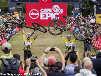 Schurter y Colombo conquistan la Absa Cape Epic; Langvad y Gómez Villafane logran un triunfo histórico