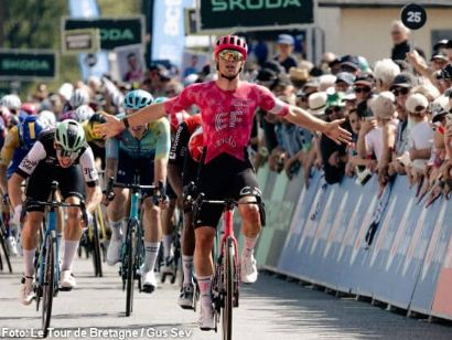Noah Hobbs repite victoria en Le Pertre y aprieta la general del Tour de Bretaña