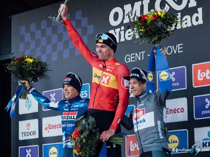Soren Waerenskjold se impone en un emocionante sprint en la Omloop Nieuwsblad