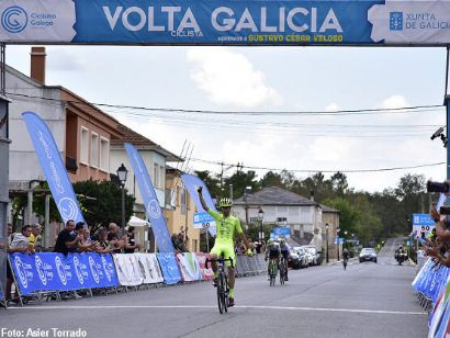 Volta a Galicia: Pablo Ara gana en A Pobra do Brollón, Martín Rey asalta el liderato