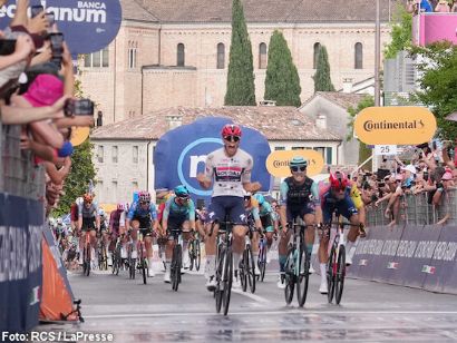 Giro de Italia: Paul Magnier: "No confiaba en sobrevivir esa subida tan empinada"