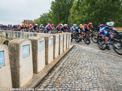 La Vuelta Femenina, de Gaud� a Riazor en un recorrido exigente y lleno de m�stica ciclista