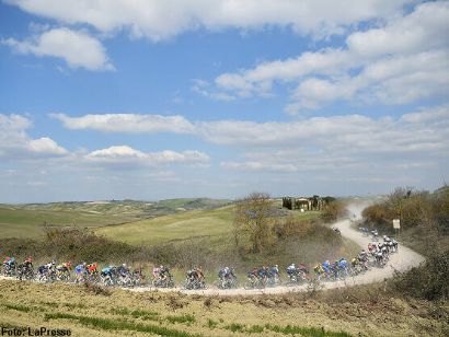 Cinco vencedores de la Strade Bianche buscarán repetir victoria en 2023